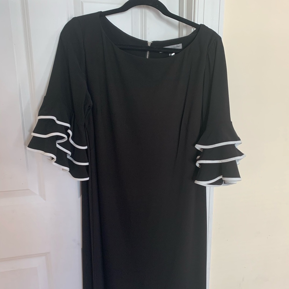Fantastic black dress!!